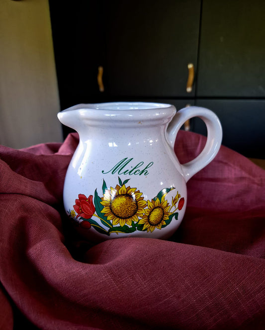 Vintage Melkkan met Zonnebloemen – Perfect voor Keuken of Bloemen