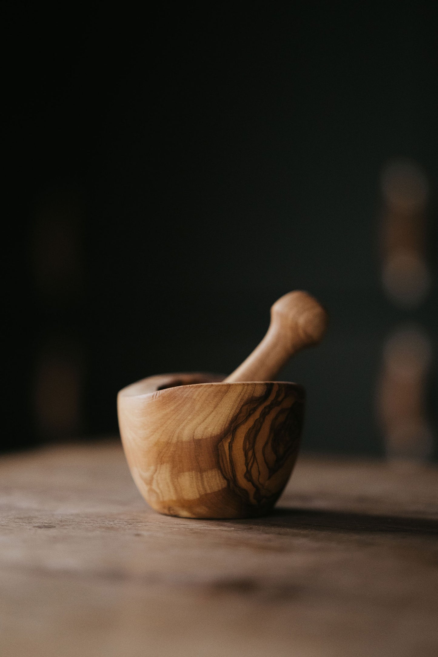 Golvende vijzel met stamper olijfhout