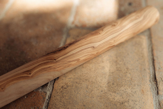 Natuurlijke deegroller van olijfhout – houten keuken deegroller